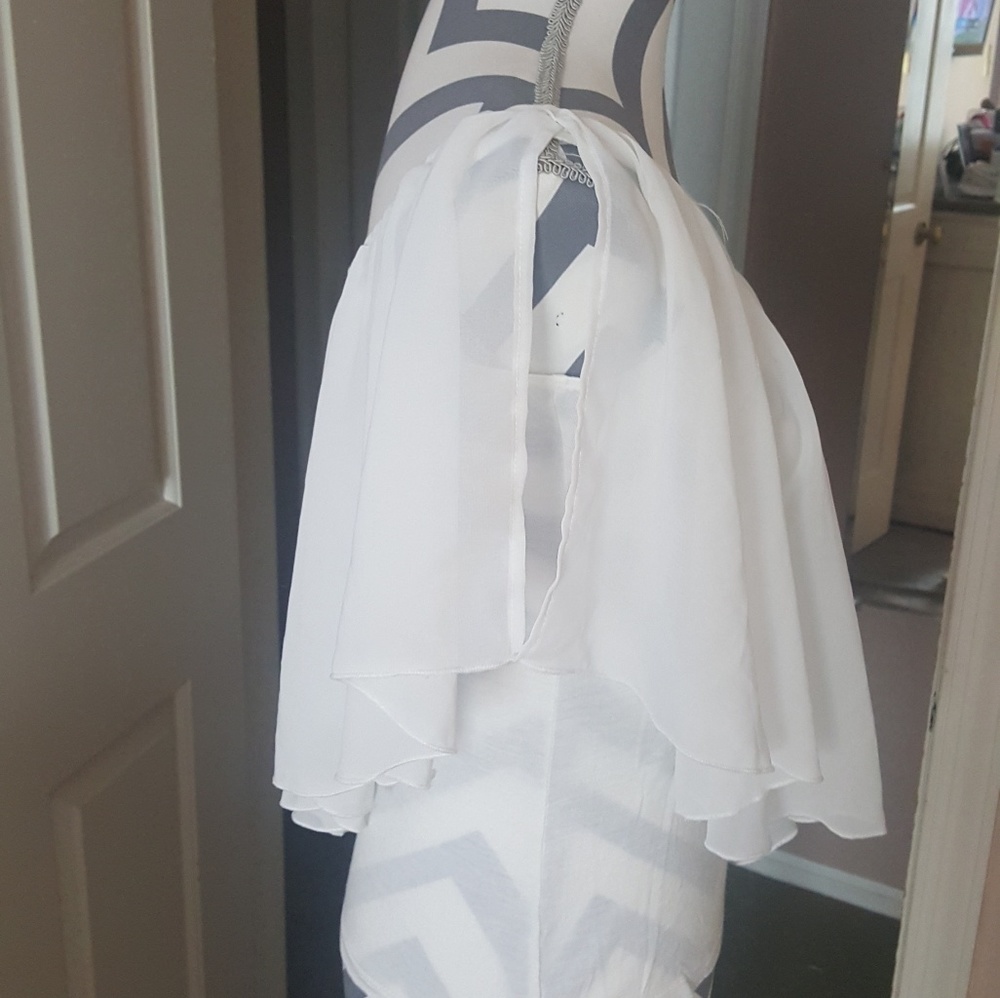 Flutter Top - Picture 7 of 8